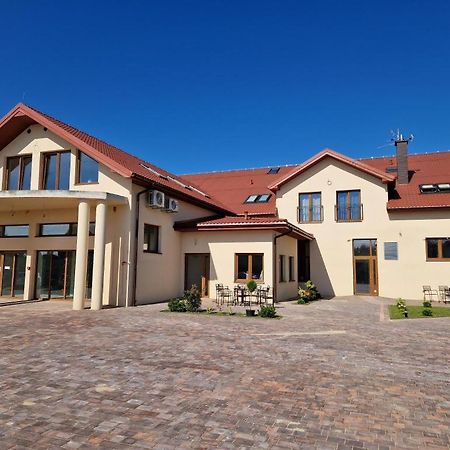 Villa Nova Szuminka Exterior foto